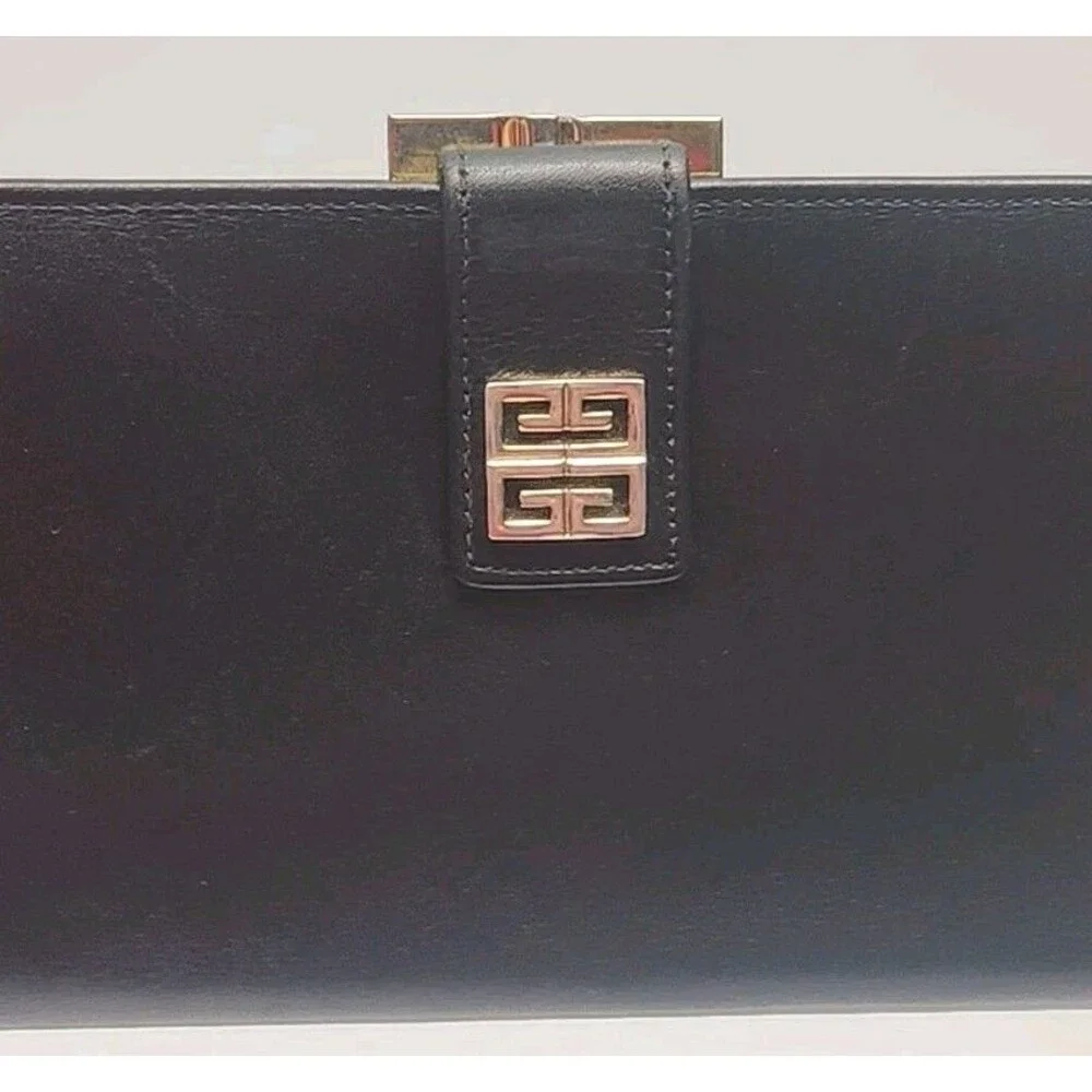 Givenchy Wallet Clutch Black Leather Card Organizer Coin Pocket 7.5